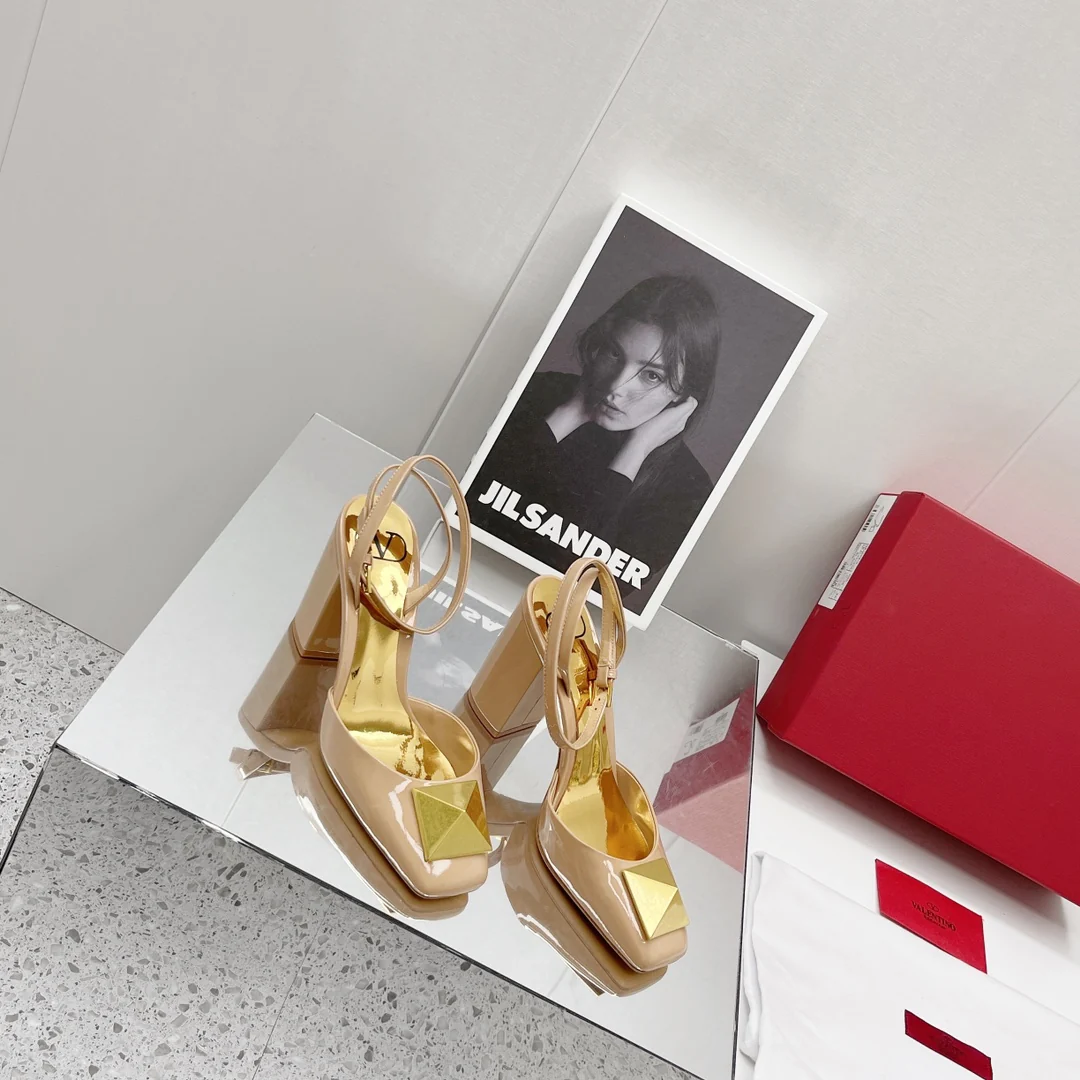 Valentino - Абрикосовые туфли на высоком каблуке - Туфли на массивном каблуке