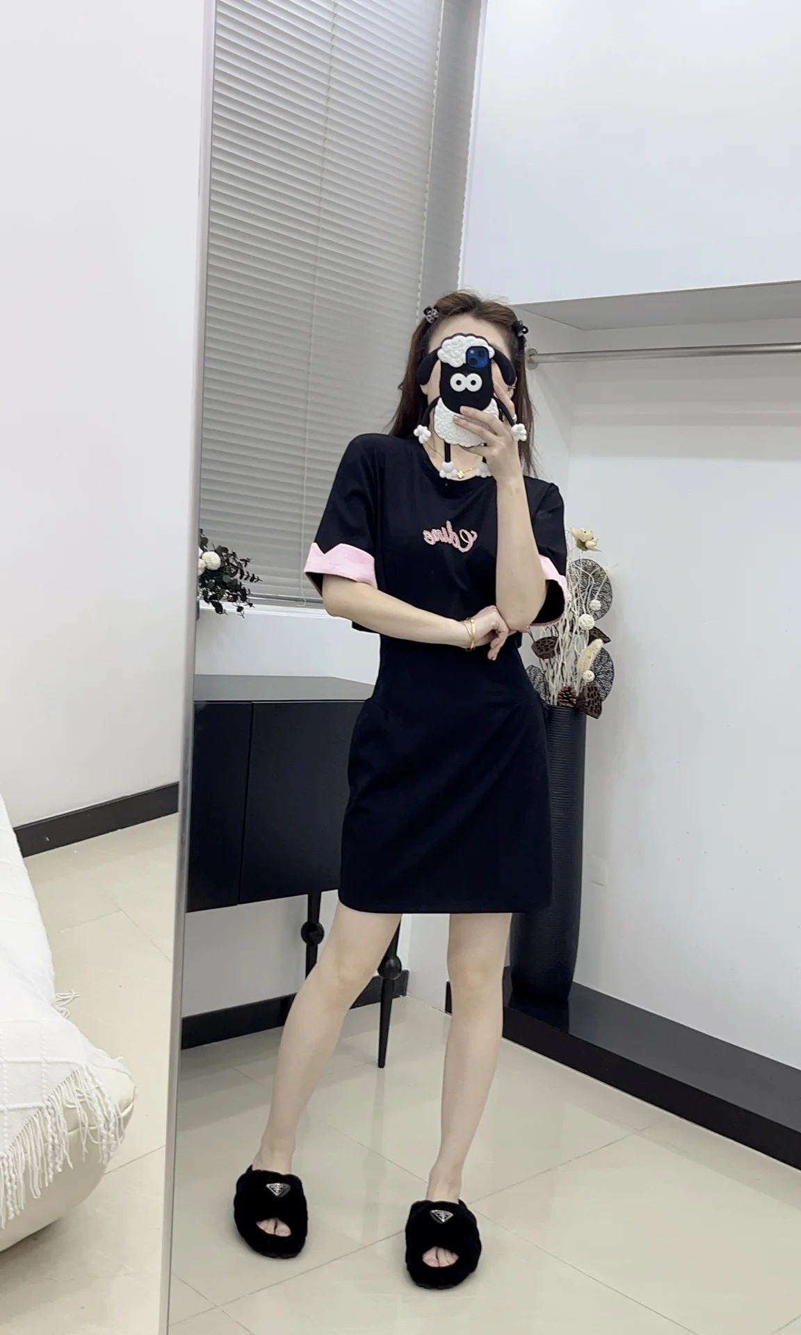 Celine 2404 - Платье с асимметричным подолом, подчеркивающее талию - Черное