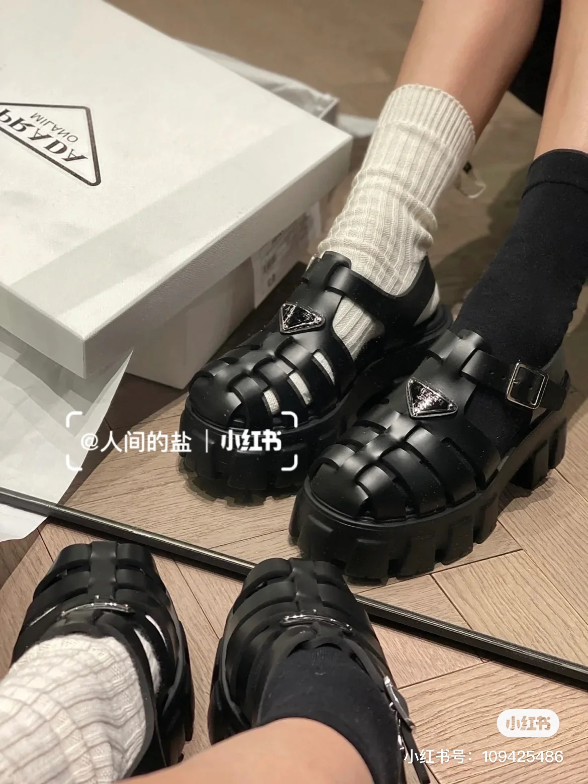 Prada - Сандалии на задней подошве