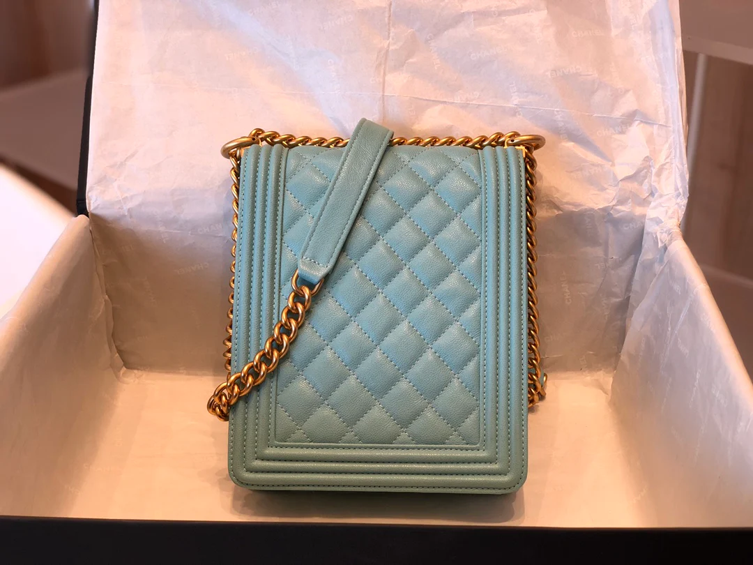 Chanel-boy-19-16-5cm-5