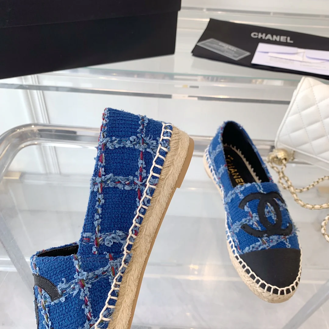 Новинка сезона весна/лето 2023 от Chanel - Шерстяные рыбацкие туфли