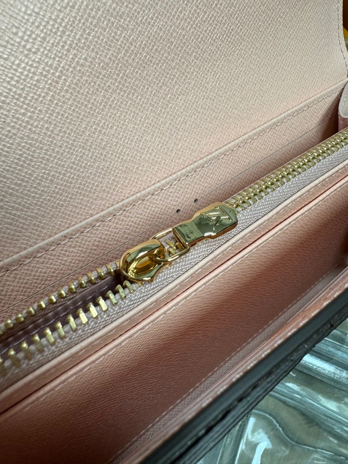 Кошелек-конверт LV-m62235-Sarah - розовый