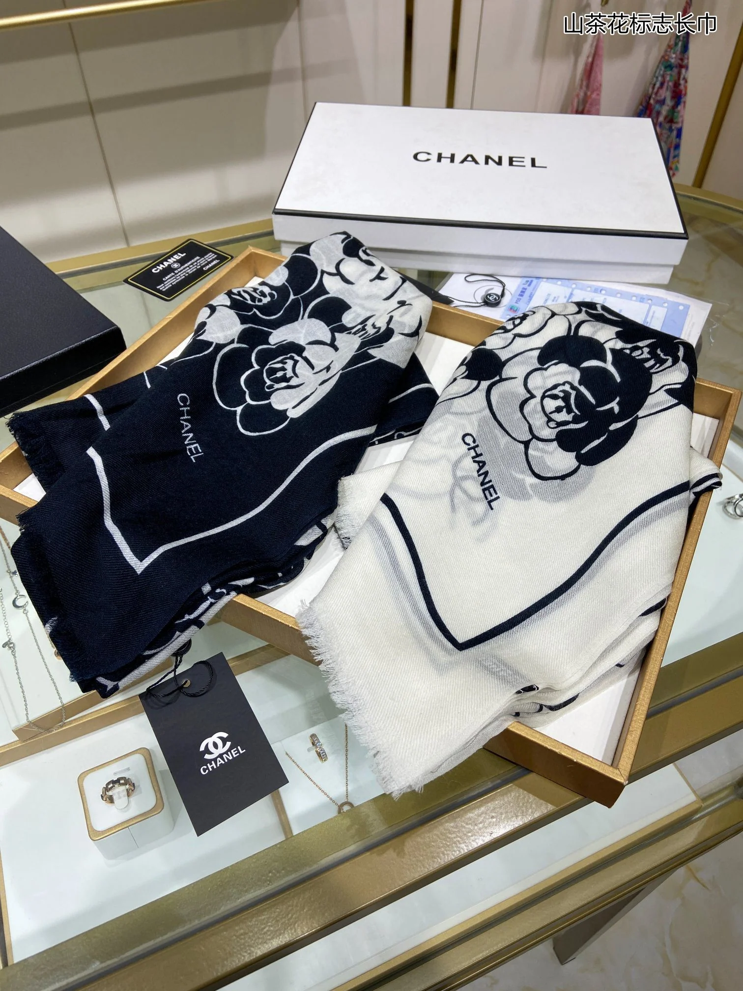 Длинный шарф Chanel Camellia - 110 см - 200 см - 100 см - Кашемир премиум-класса - 1 шт.