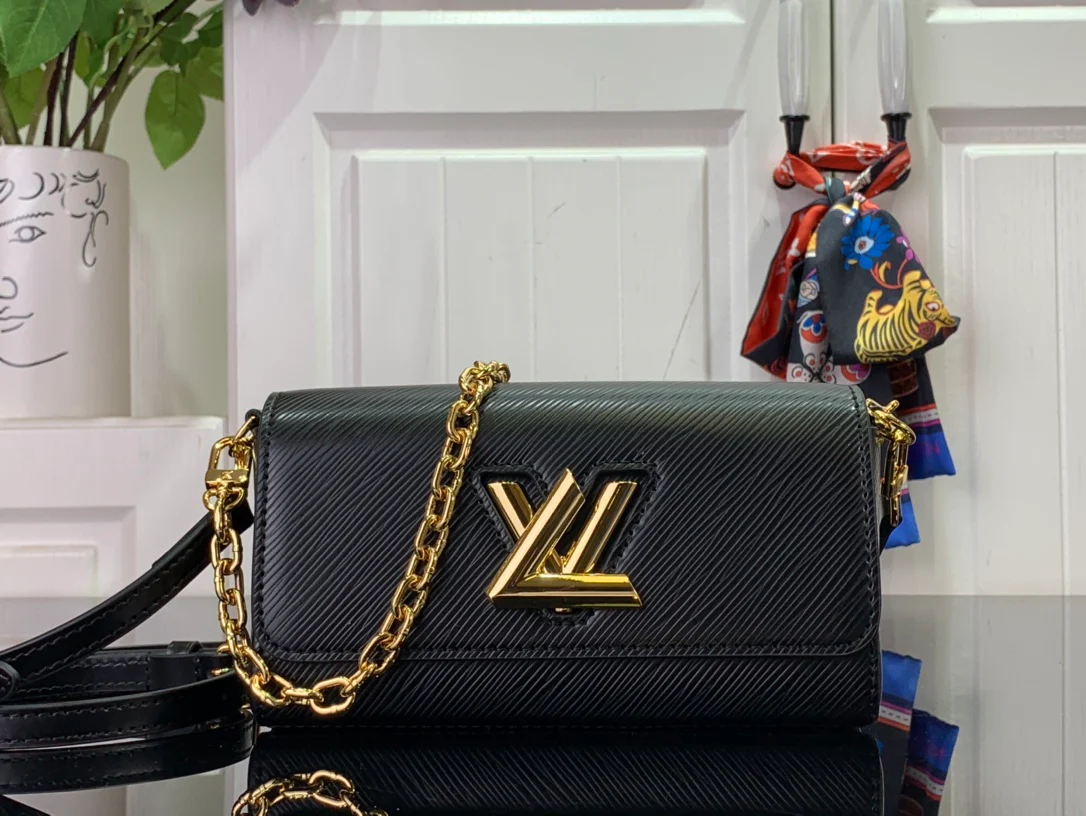 LV Twist West Pochette - Черная