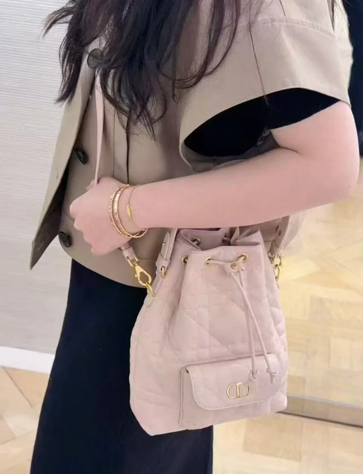 Сумка-ведро Dior Caro - розовая