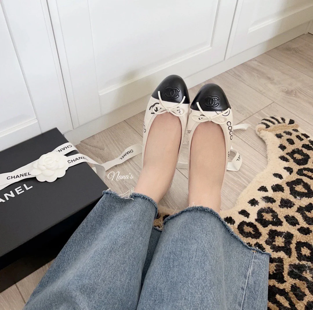 Chanel - Балетки - Белые