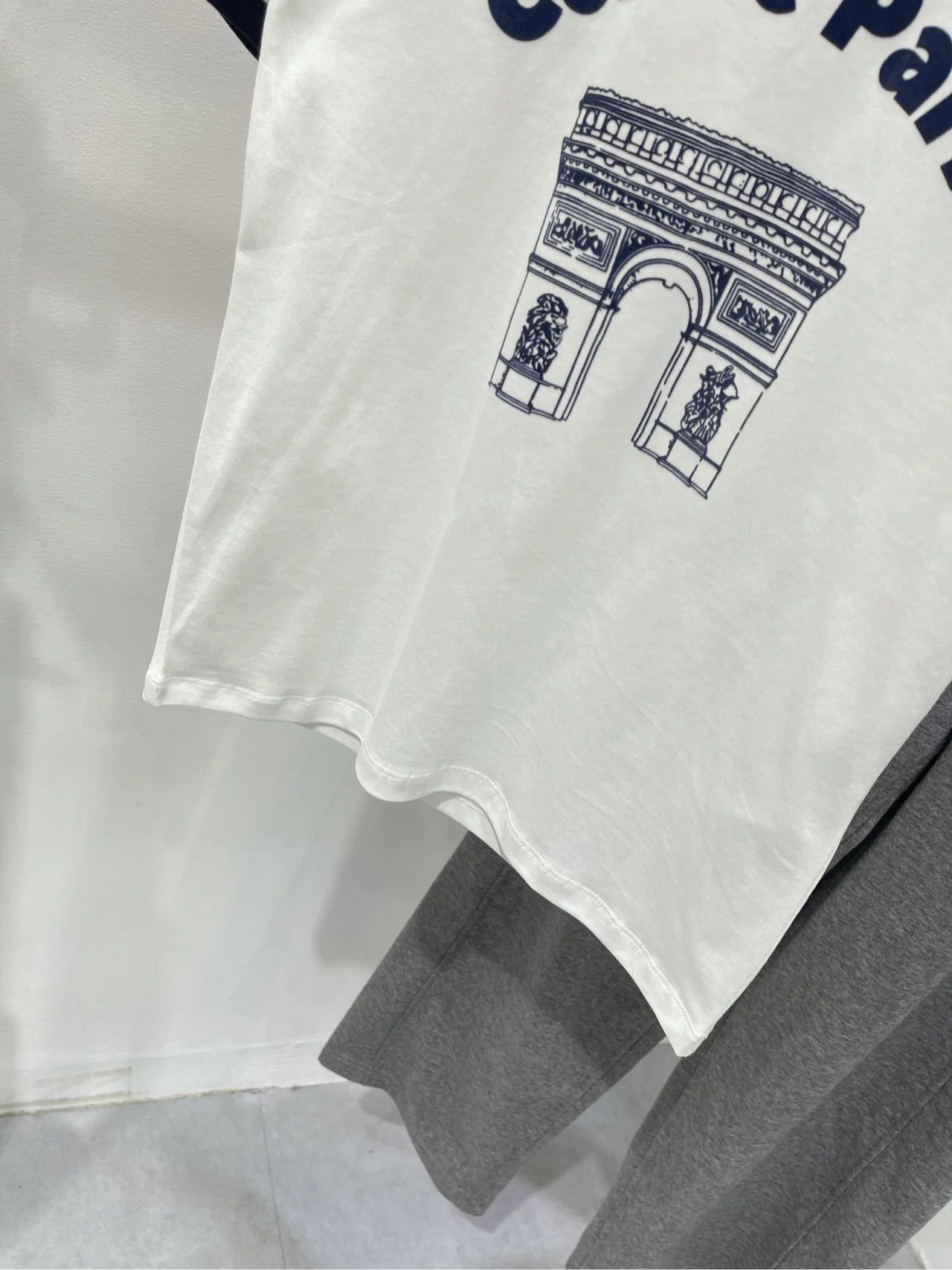 Celine-2403 - Новая футболка с принтом Триумфальной арки
