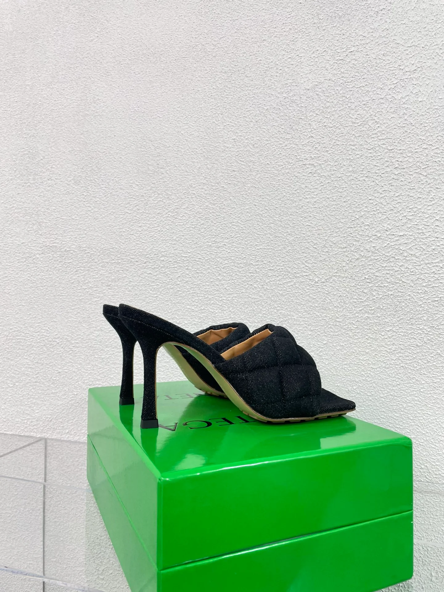 BV - Туфли на высоком каблуке из овечьей кожи - Черные