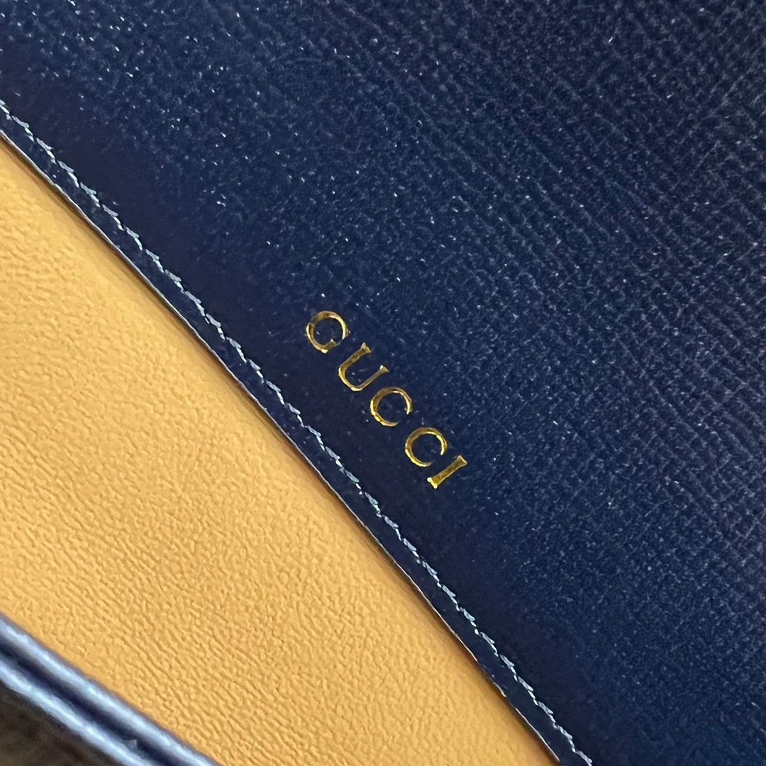 Сумка Gucci Housebit 1955 Saddle Bag - полосатый бархат.