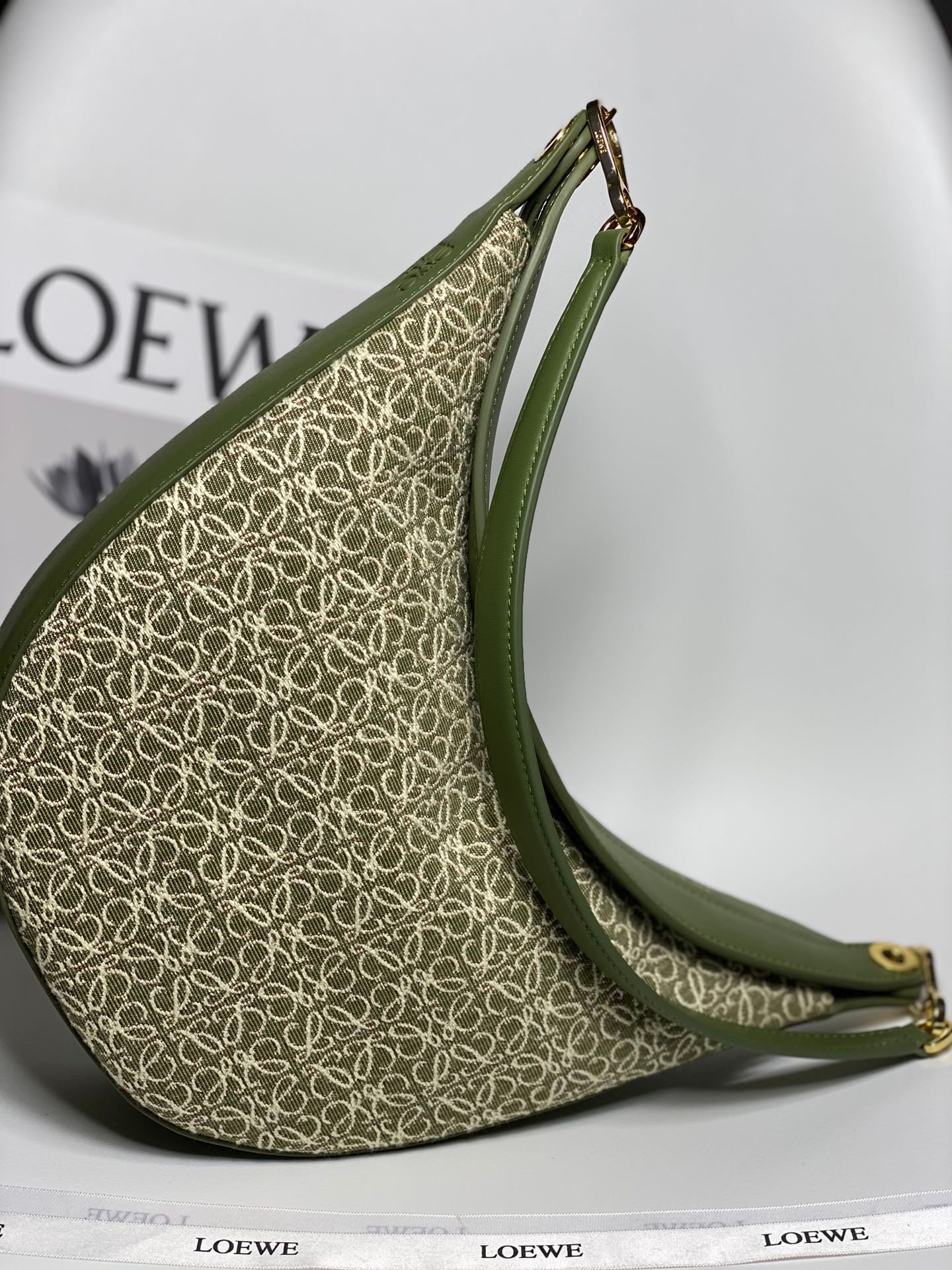 Сумка Loewe Luna серии Moon Bag - 3