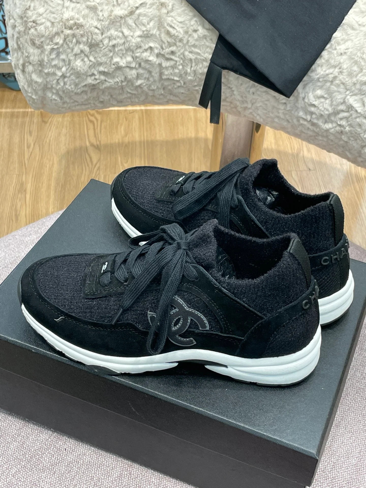 Chanel - Кроссовки - Повседневная обувь - 19