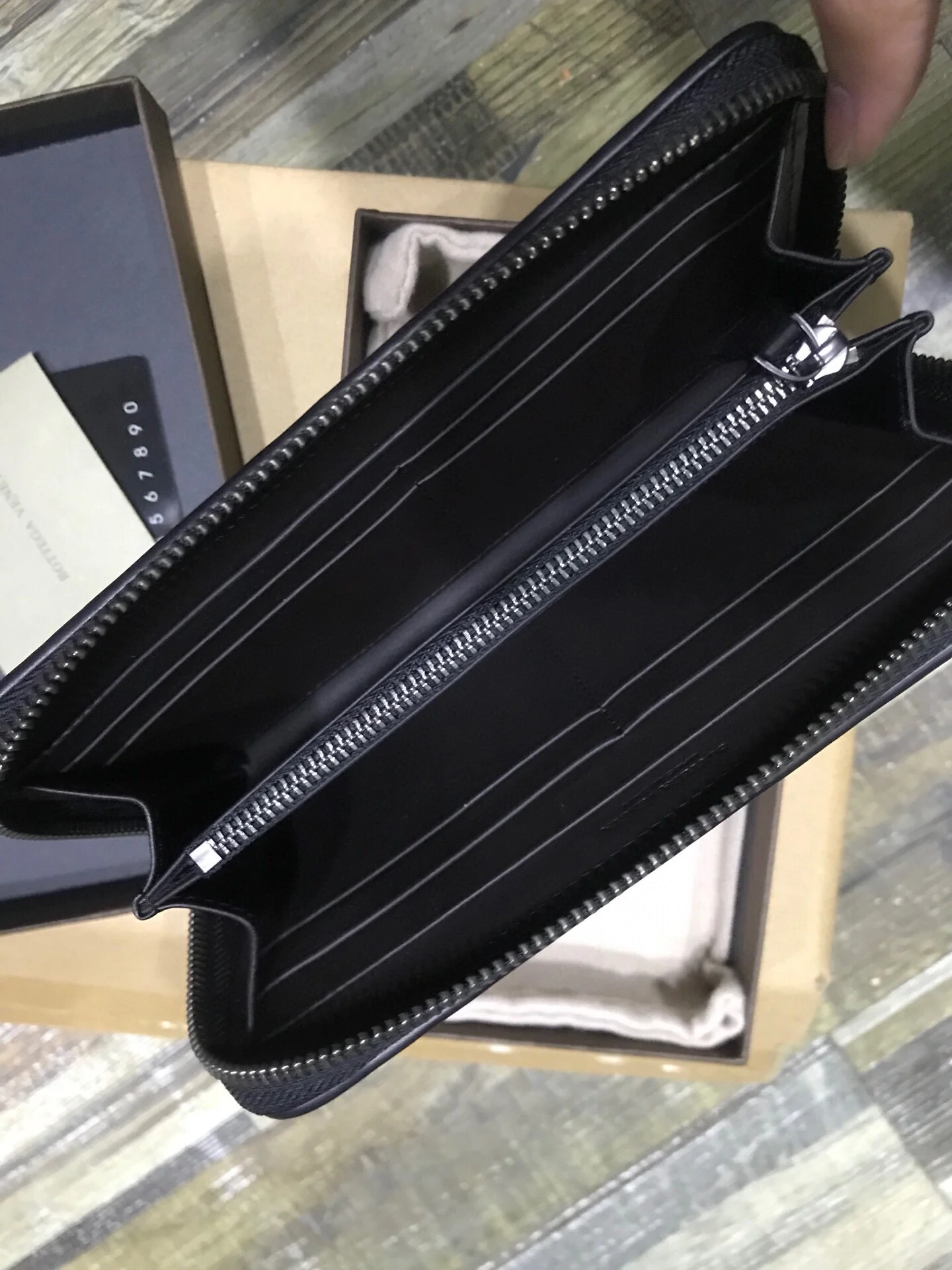 BV 拉链长夹-意大利原厂胎牛皮