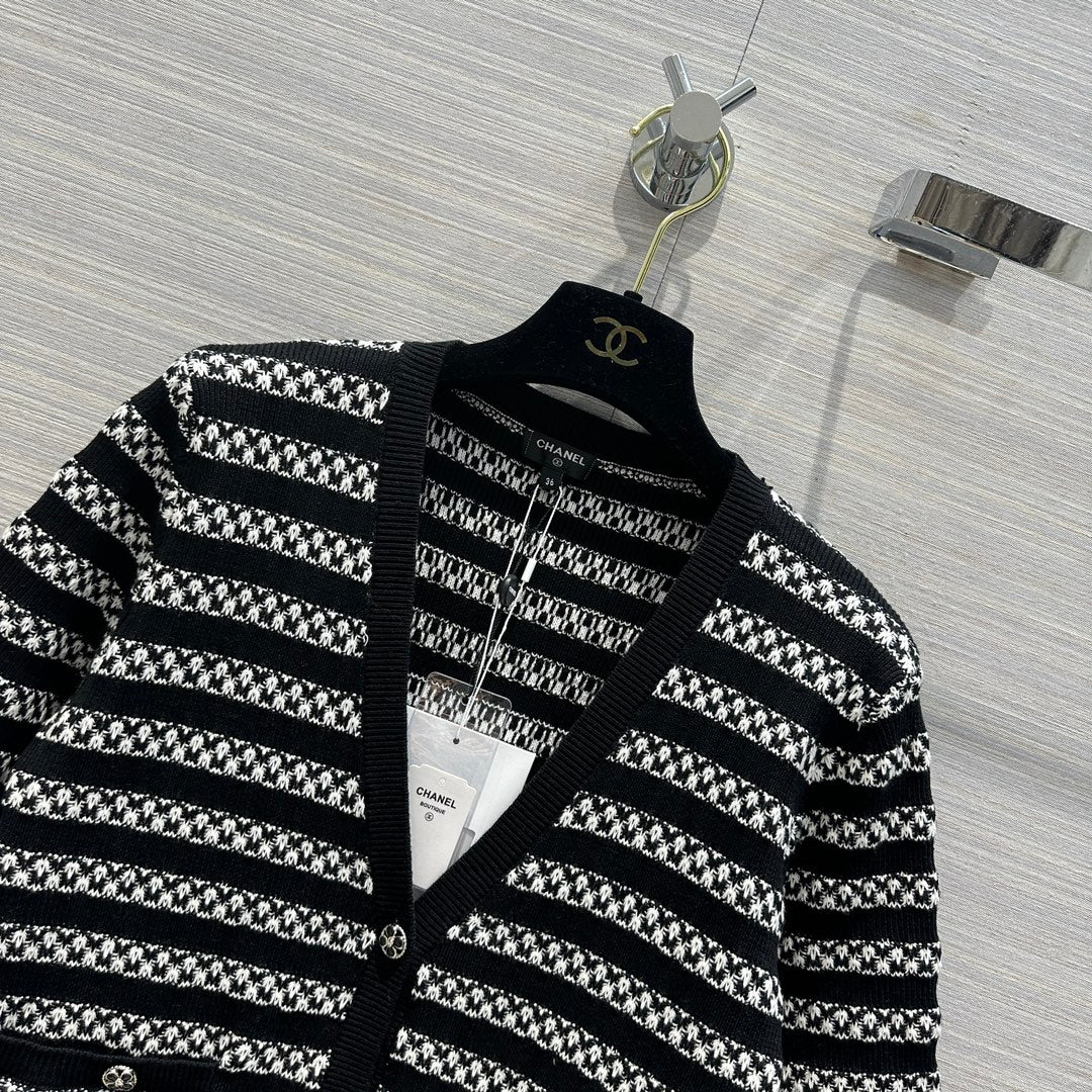 Chanel 2403 - Вязаный кардиган с V-образным вырезом - Черный