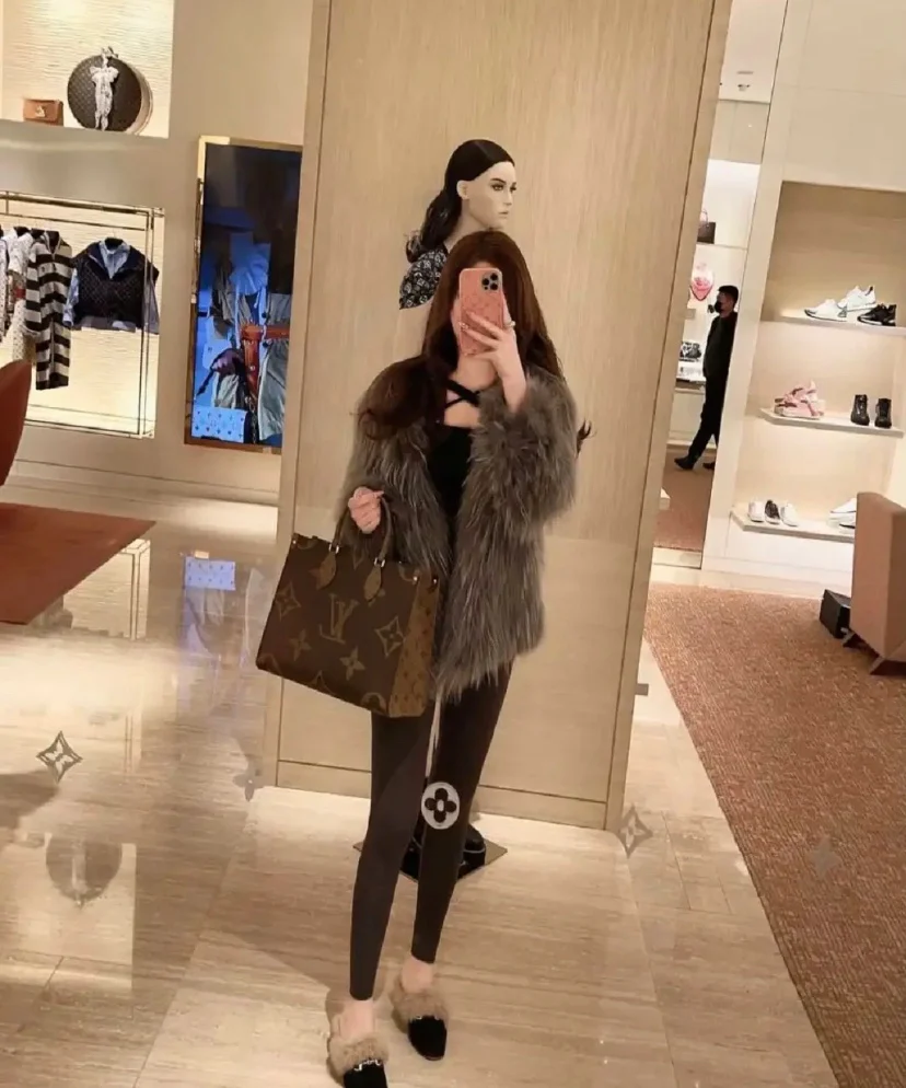 Сумка LV-m45321-onthego-mm коричневого цвета