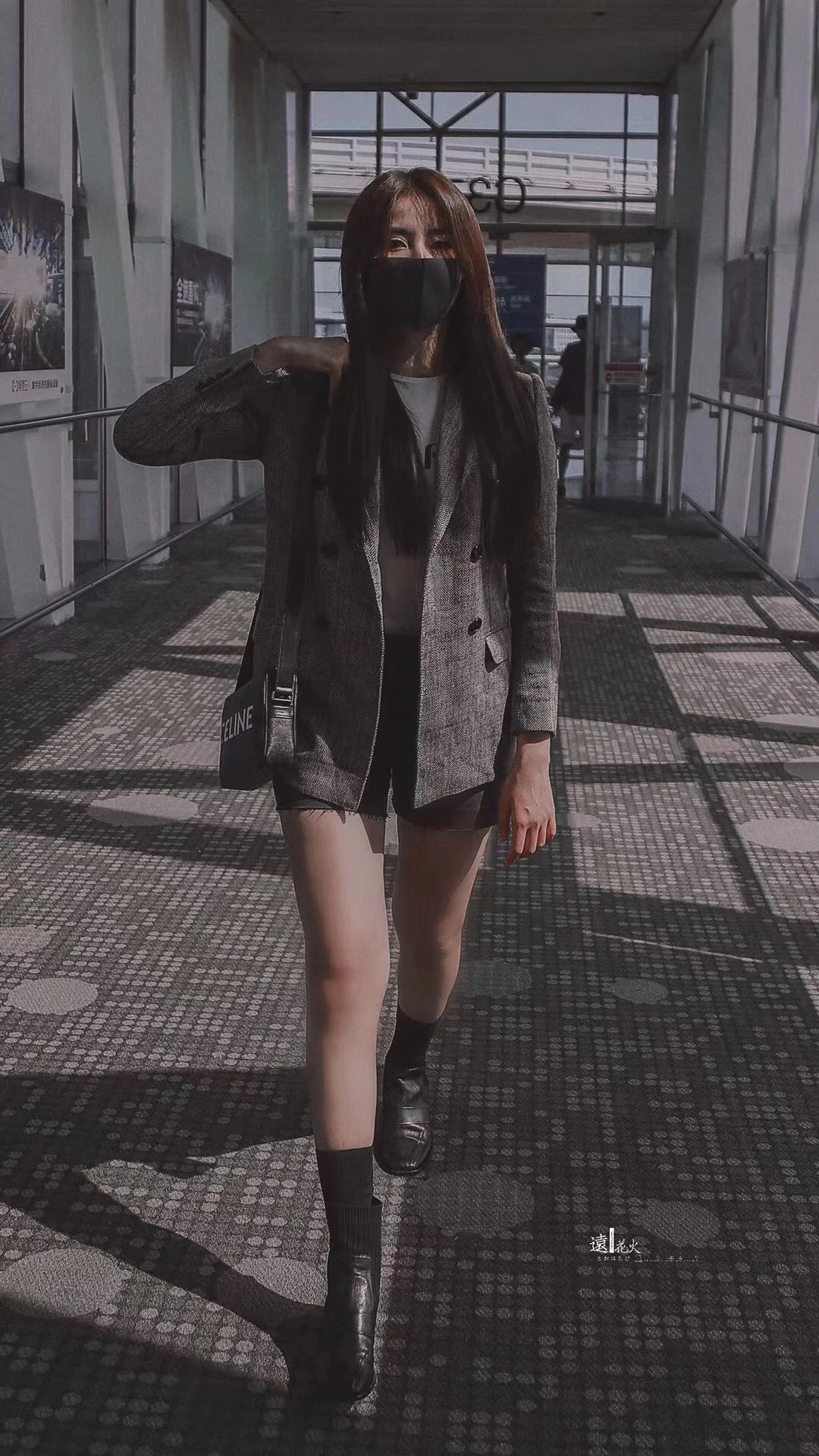 Сумка для фотоаппарата Celine - унисекс - на фото.