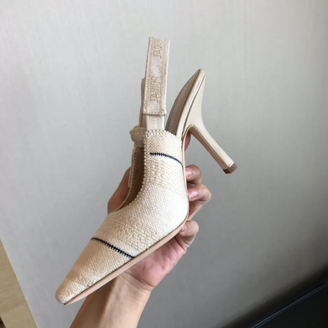 Босоножки Dior на высоком каблуке с острым носком