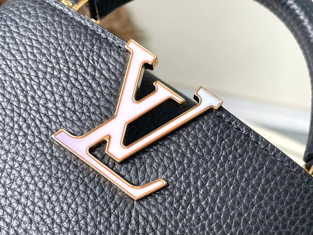 m23082-LV-capucines-bb-mini-handbag/crossbody bag-black