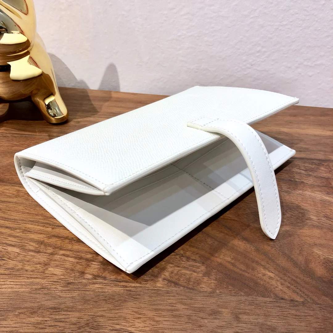 Кошелек Celine с ремешком из зернистой телячьей кожи - 2 шт.