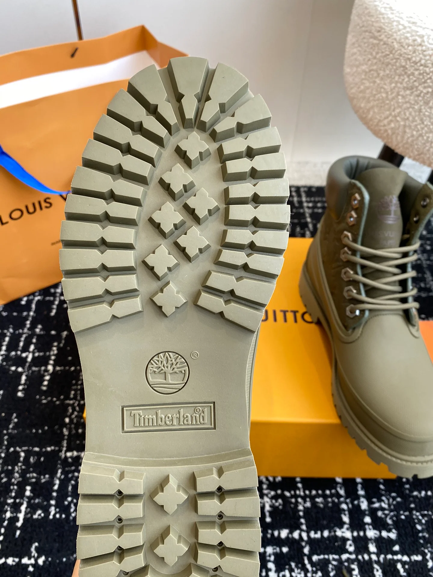 Кожаные ботильоны LV-2024 - темно-зеленые