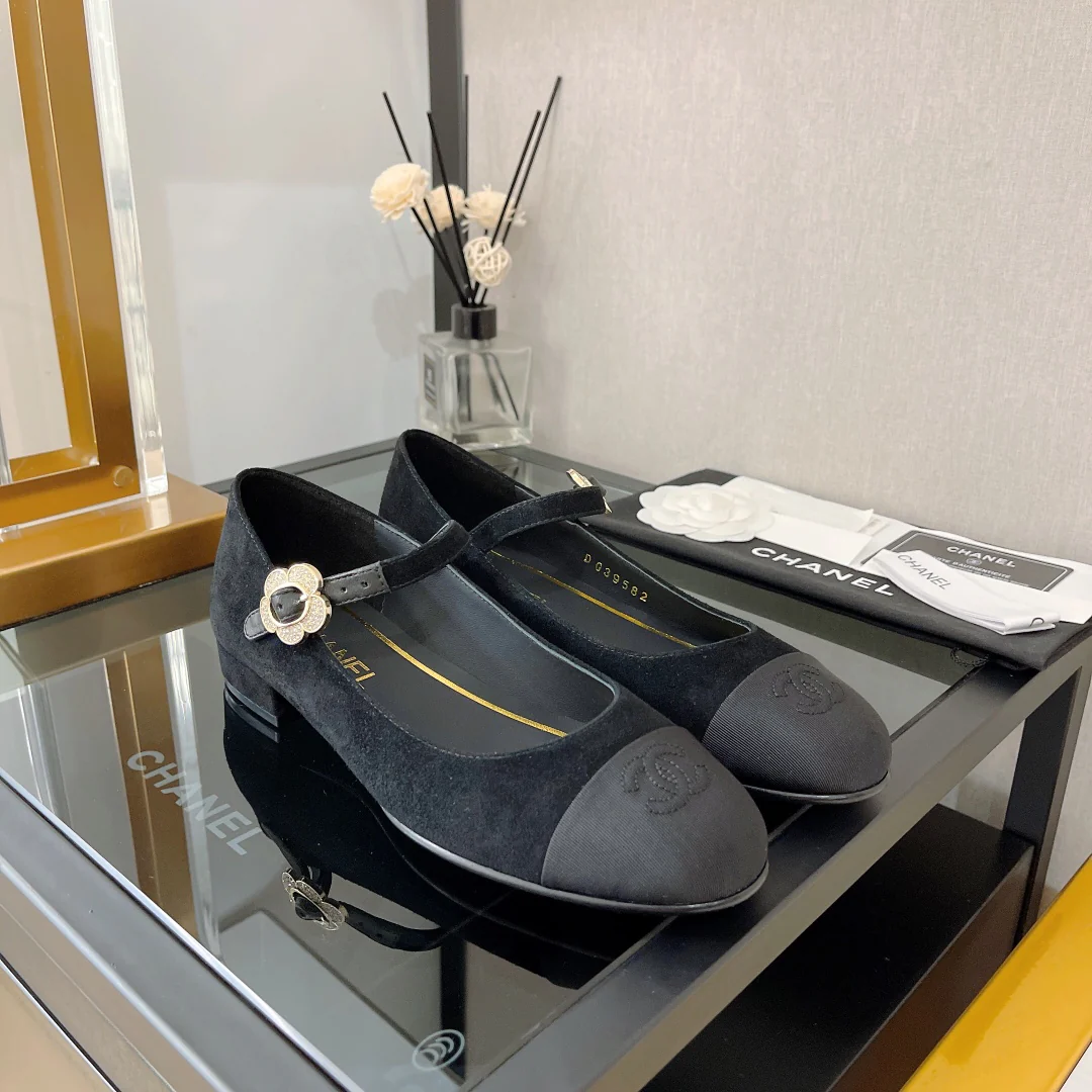 Туфли-мэри-джейн Chanel 22SS с цветочным принтом - черные