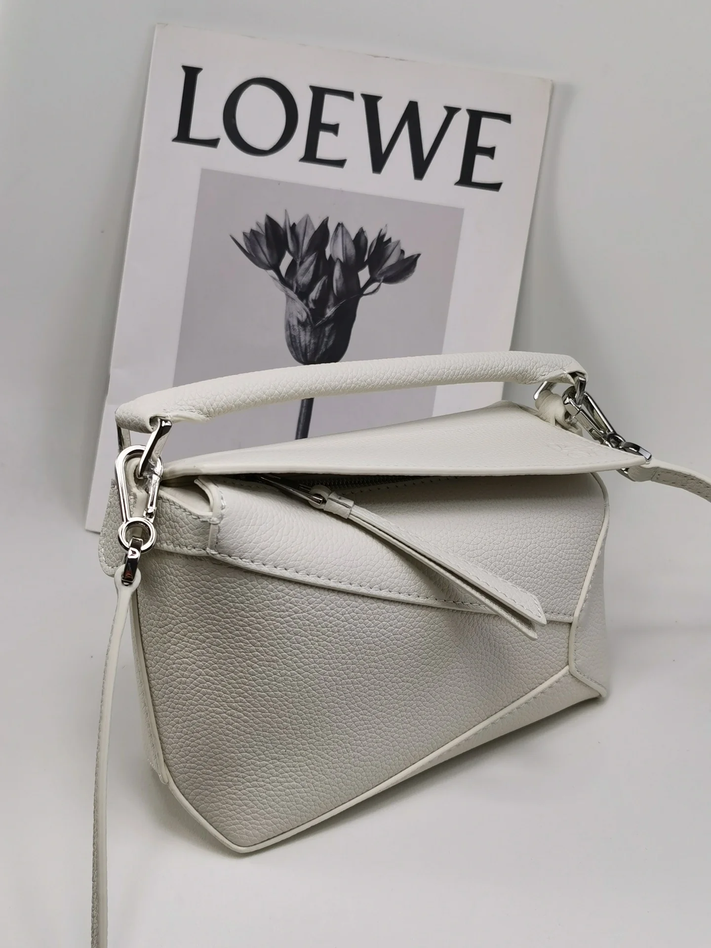 Мини-головоломка Loewe бежевого цвета