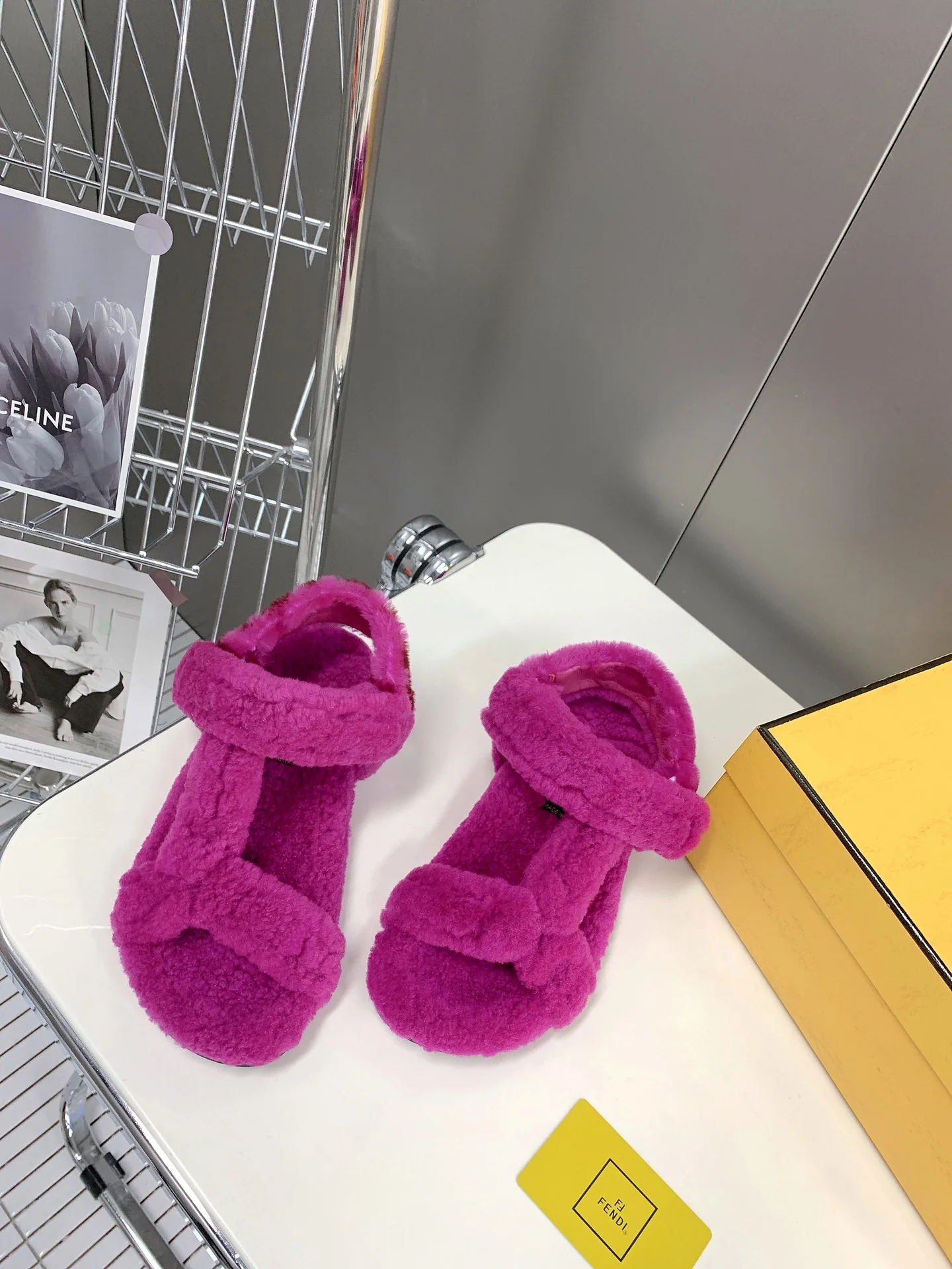 Fendi - Мягкие сандалии - Розовые