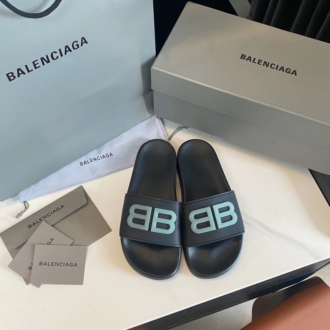 Серые тапочки Balenciaga - 1