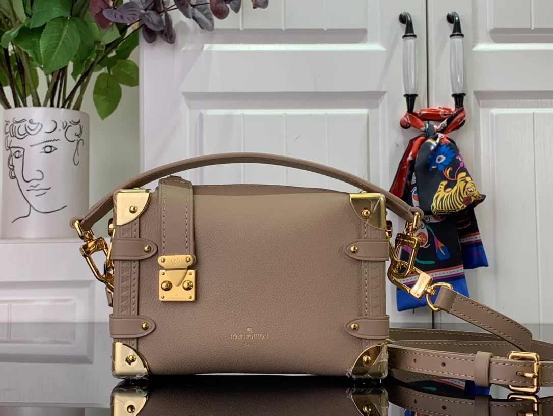 m83080-LV-side-trunk-pm chain bag-grey brown