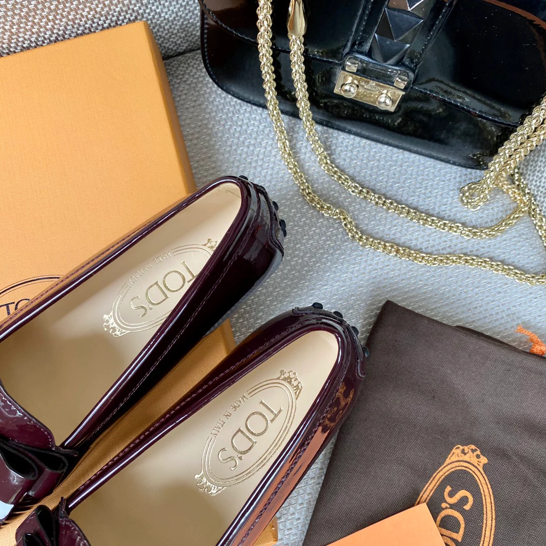 Tods - С кисточками - Футболка оверсайз - Лоферы - Туфли без шнурков