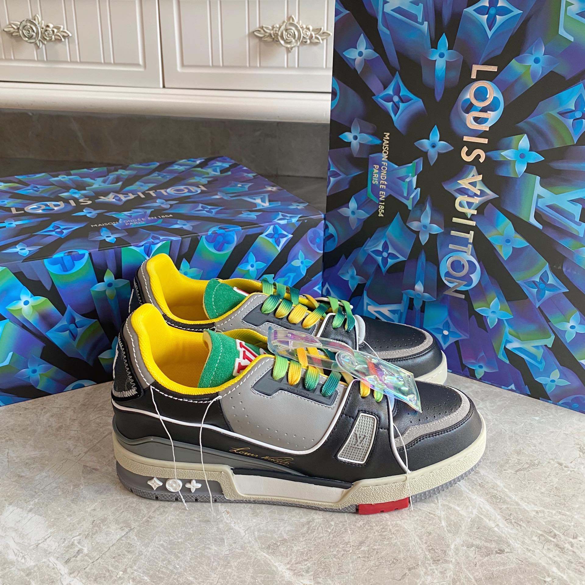 Обувь LV - кроссовки LV Trainer - 1