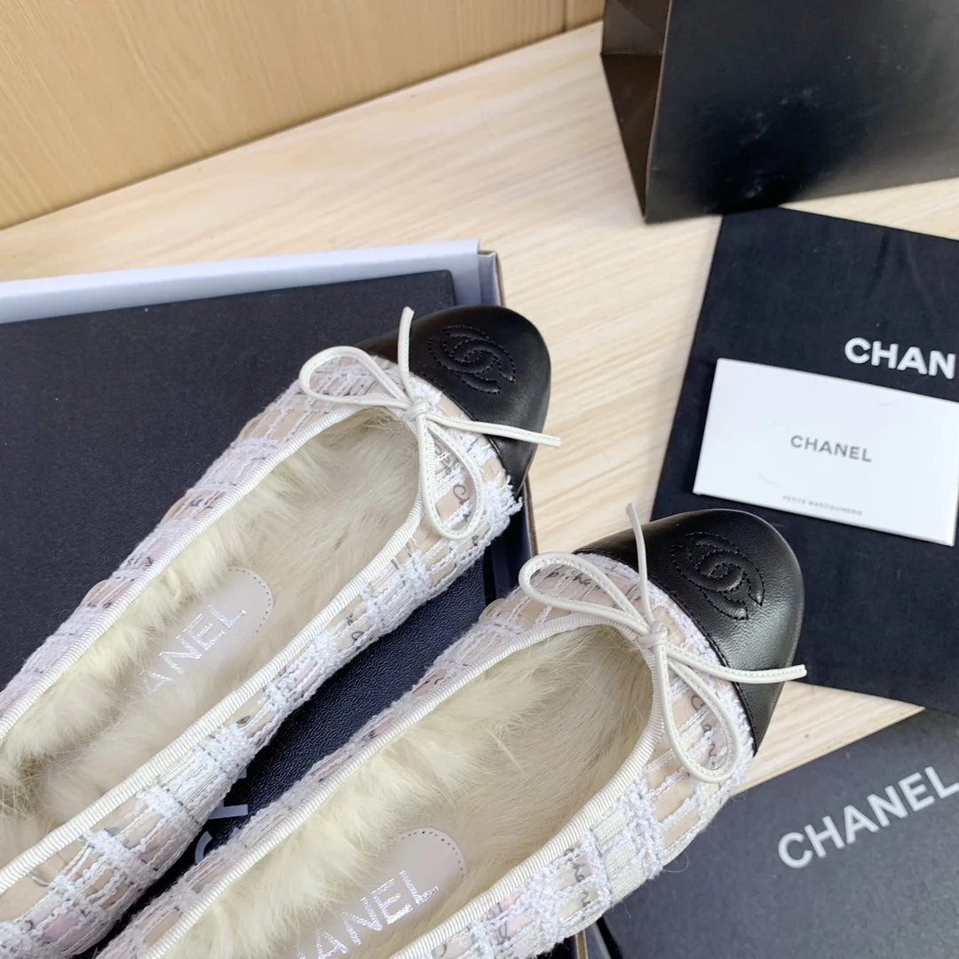 Chanel - Классические балетки - Вариант с кроличьим мехом - Черные с закругленным носком