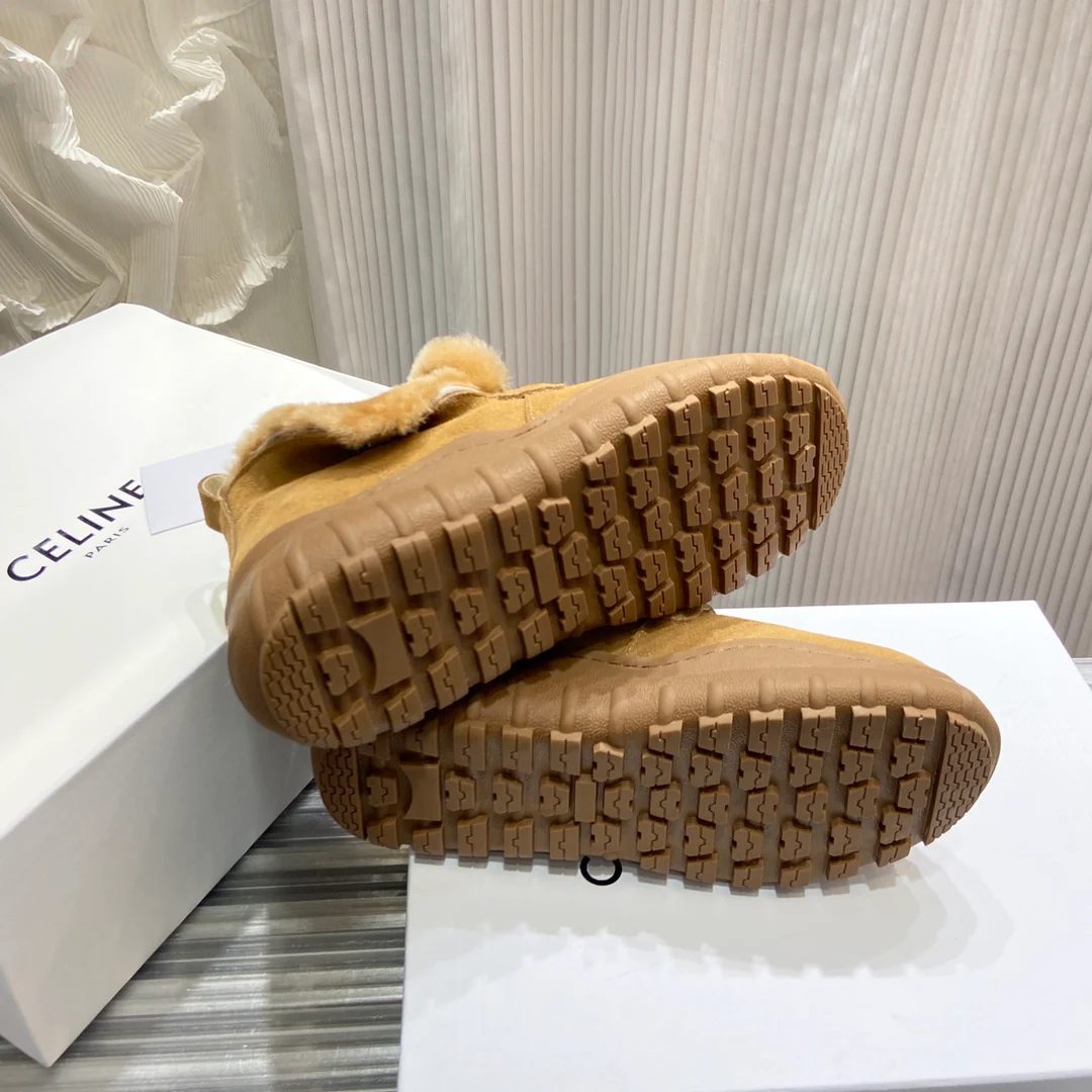 Celine - Новинка ранней весны 2022 года - Меховые зимние сапоги