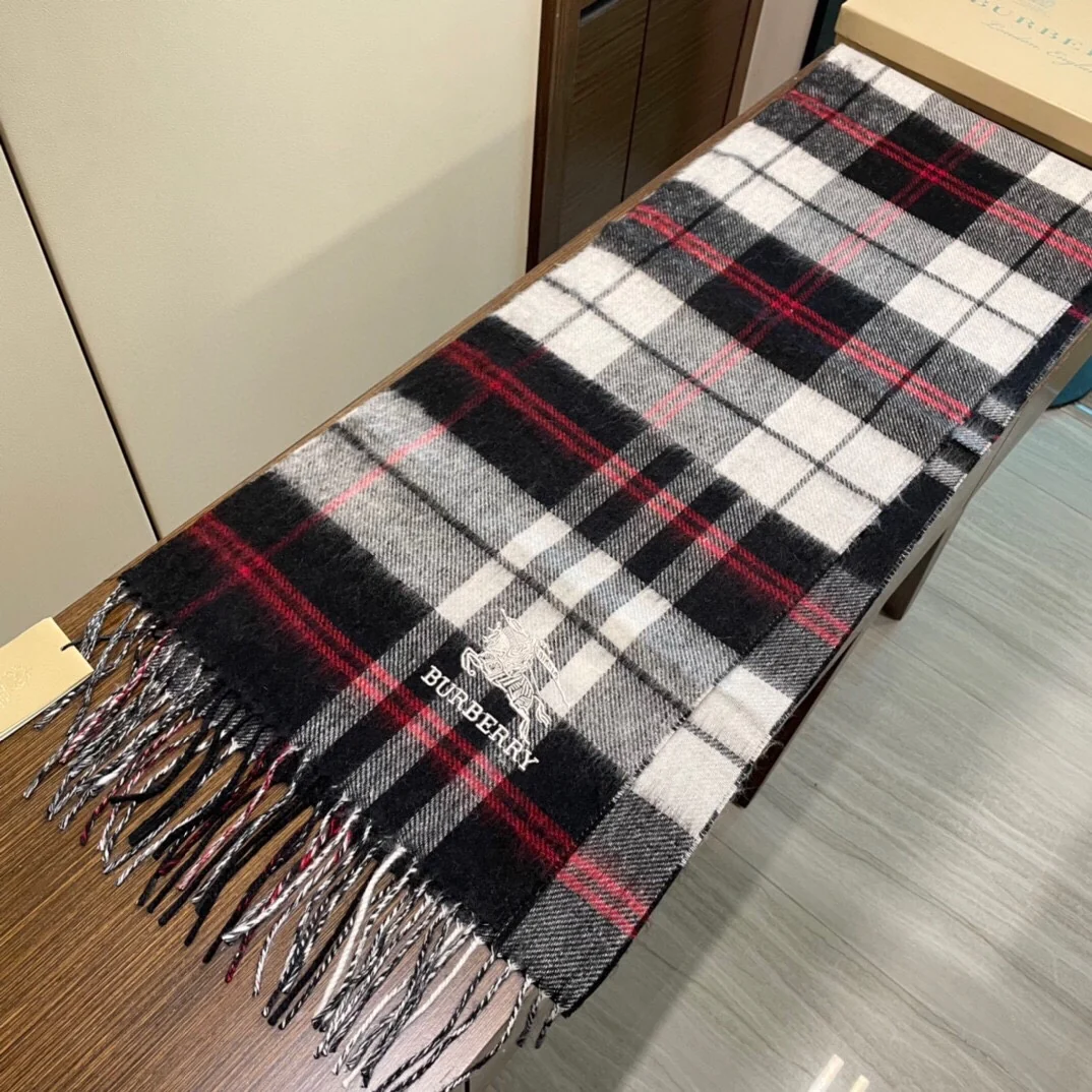 Burberry - Шарф унисекс