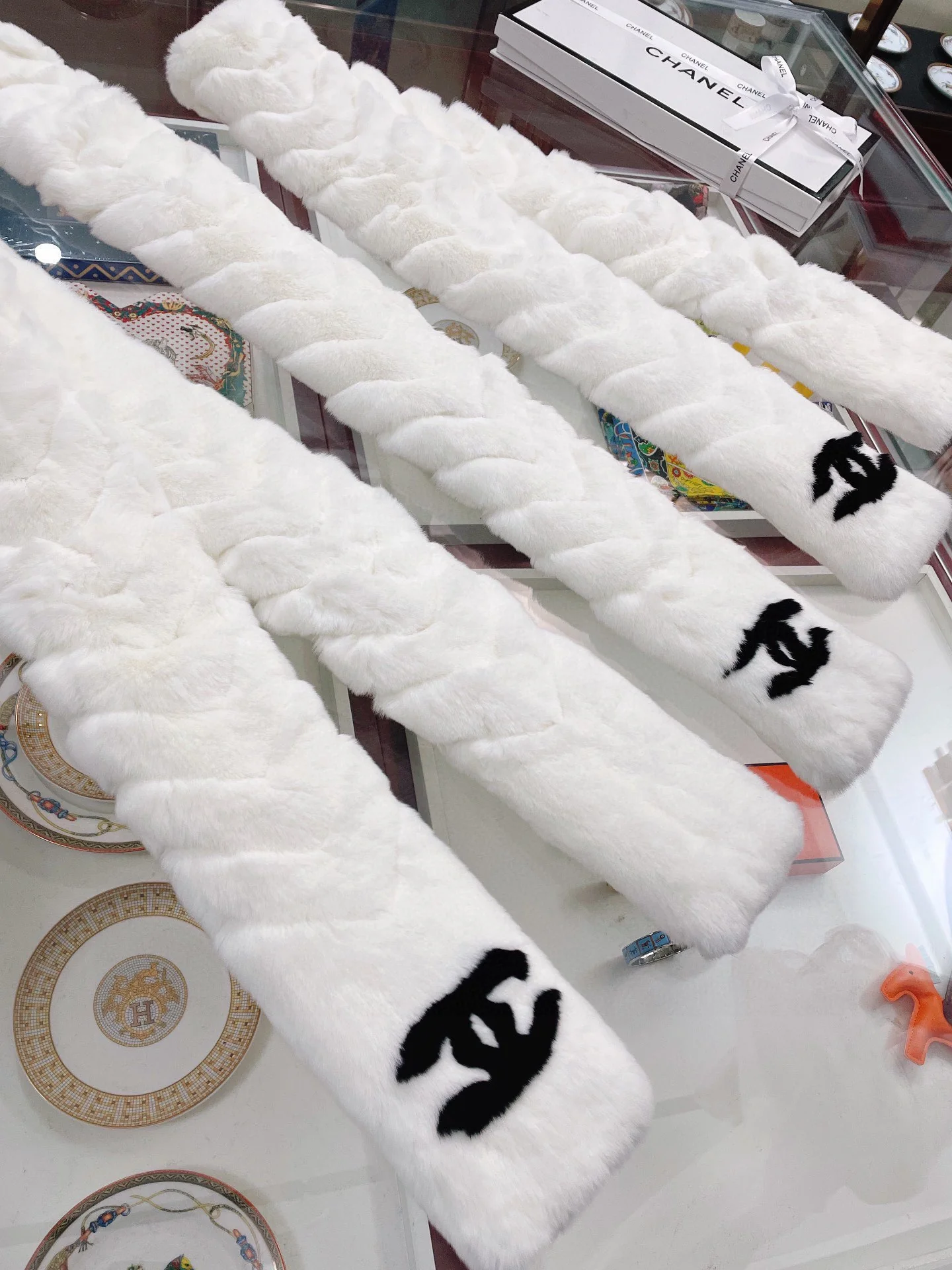 Меховой шарф Chanel - 20-120 см - Популярный стиль на сайте Xiaohongshu (Маленькая красная книжка)