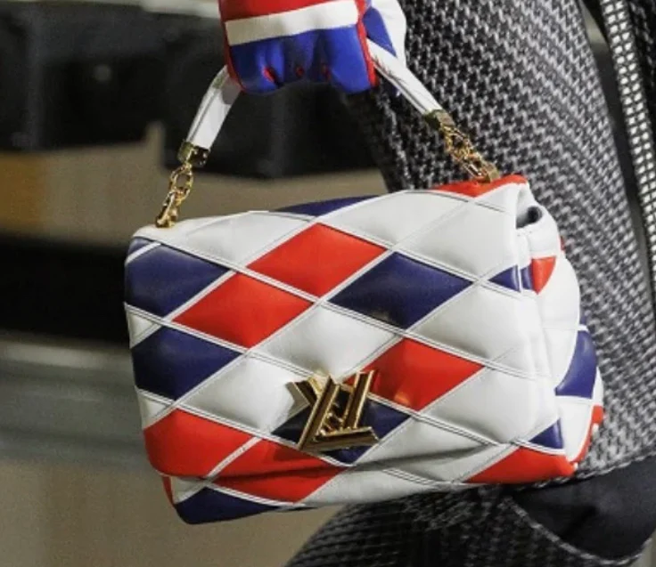 m22890-LV-Кварцевая сумка с тисненым узором и цепочкой, средний размер, белый, двухцветная