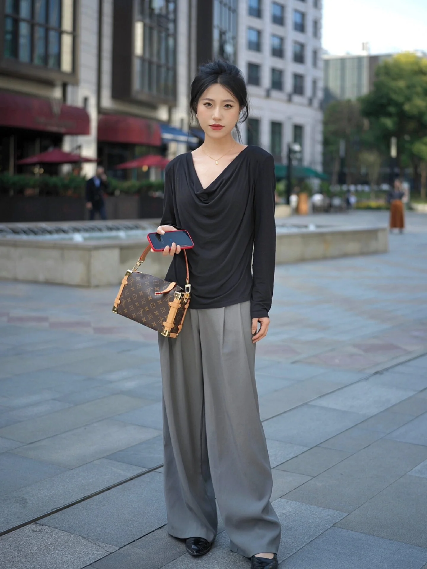 m46358-LV-side-trunk-mm-handbag/shoulder bag