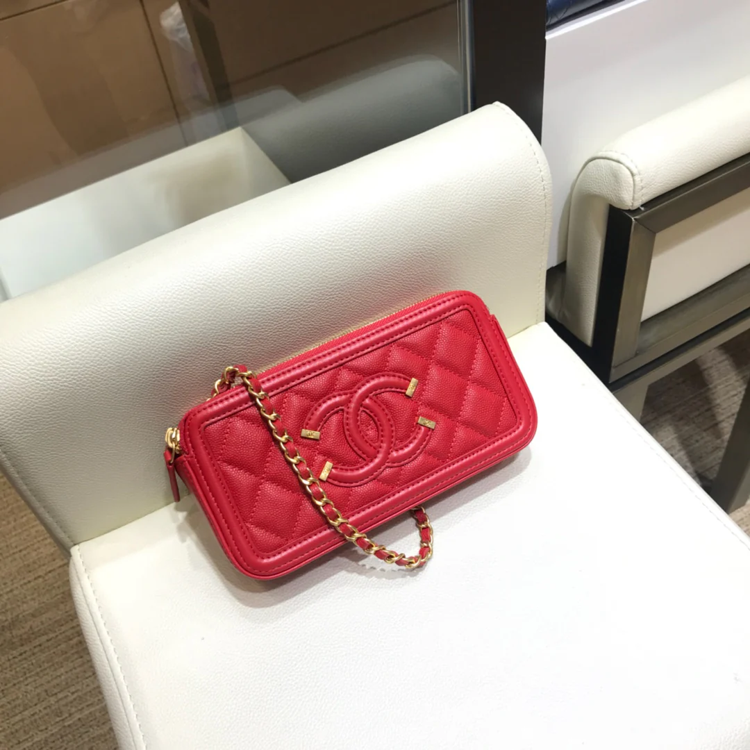 Маленькая стеганая сумка Chanel с цепочкой - съемная цепочка - 3 шт.