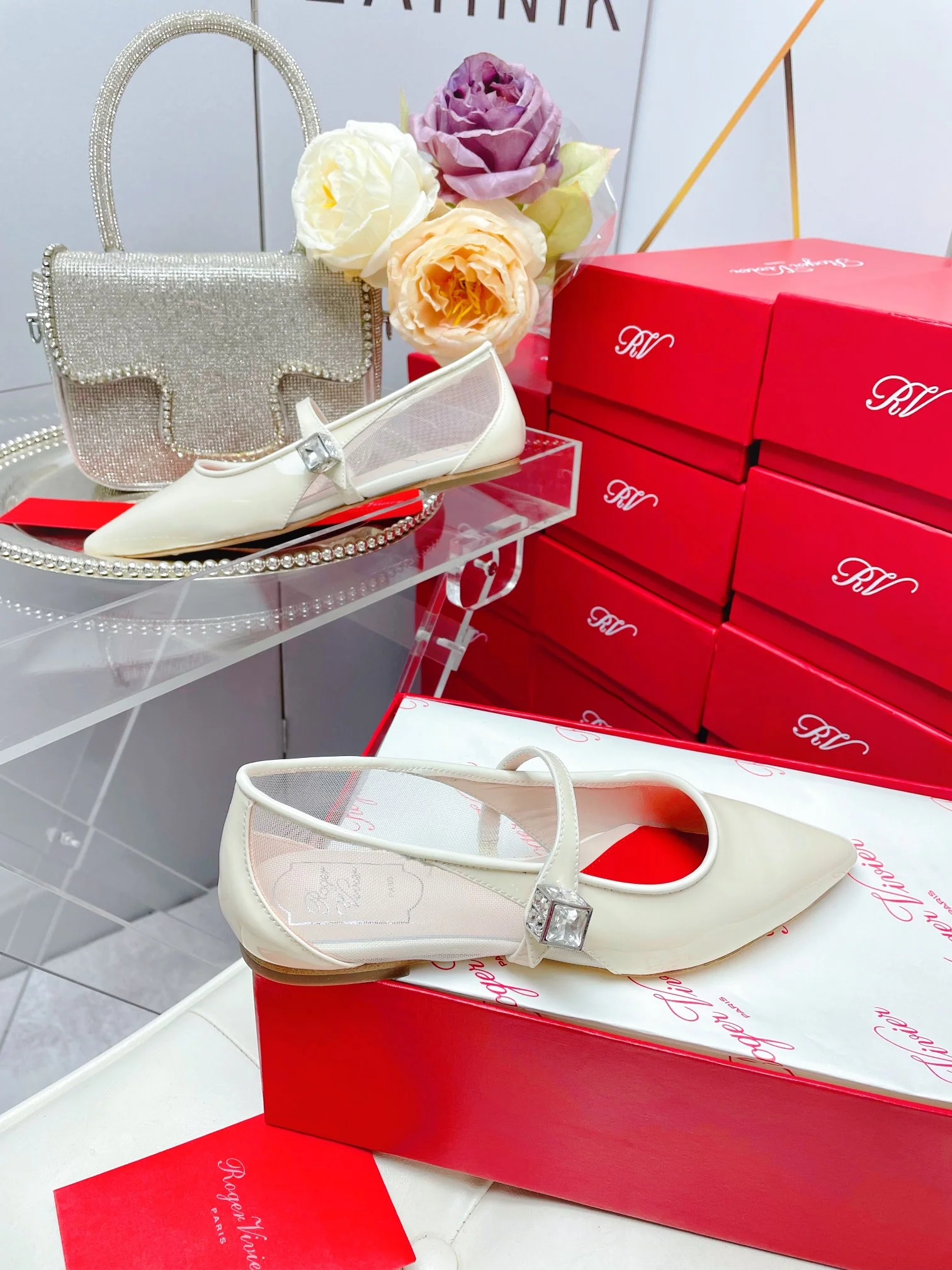 Обувь RV - Новинка ранней весны 2023 года - Балетки с острым носком - Бежевые