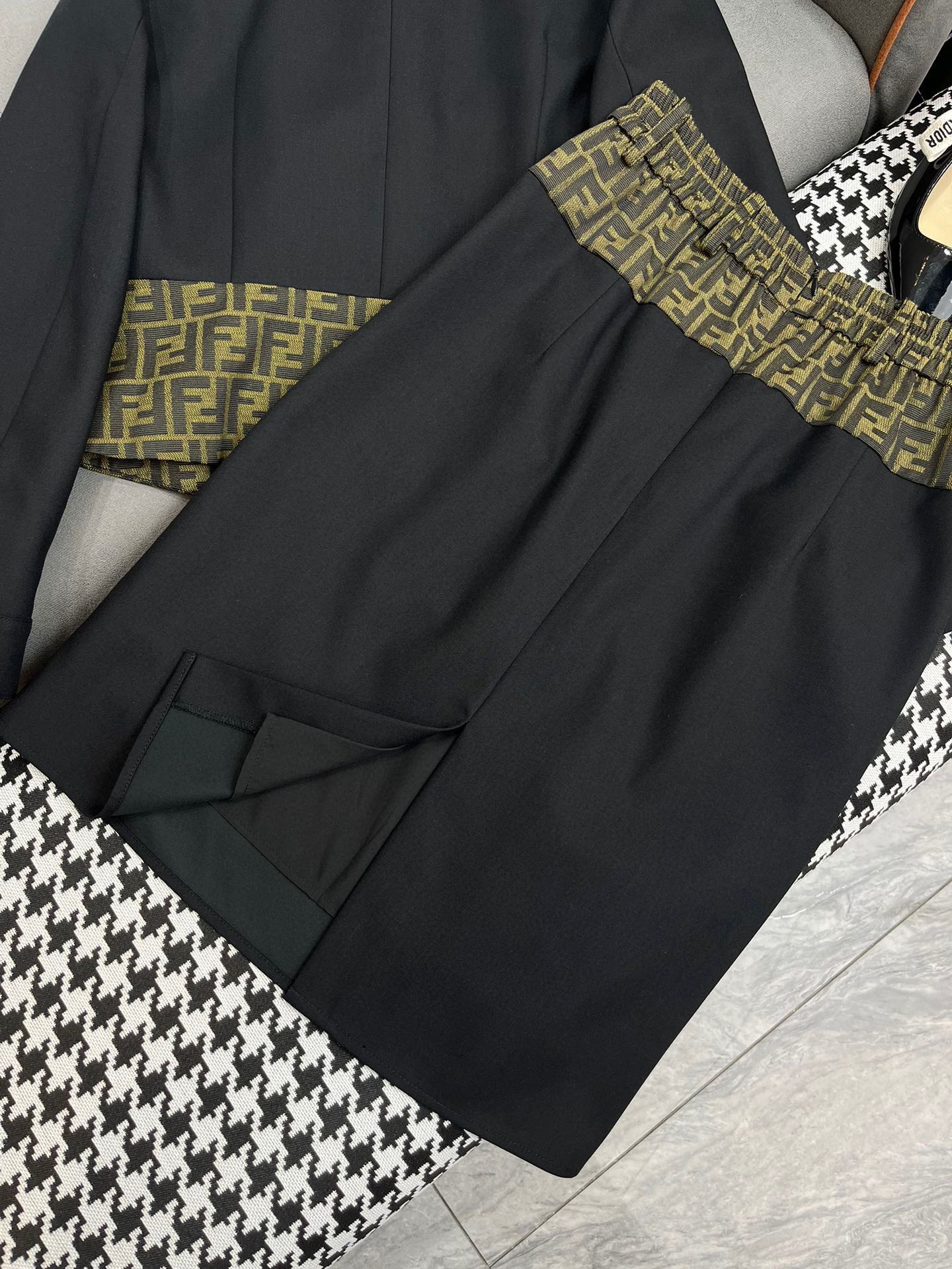 Весенний новый костюм Fendi-2403-24ss