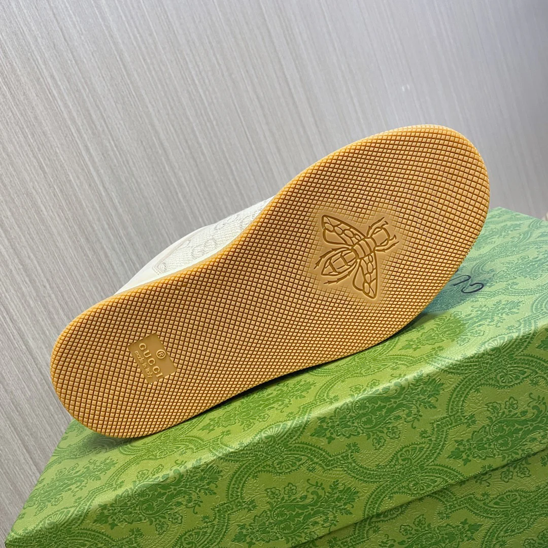 Новинка Gucci 2023 года - Туфли на платформе Dirty Shoes - Бежевые