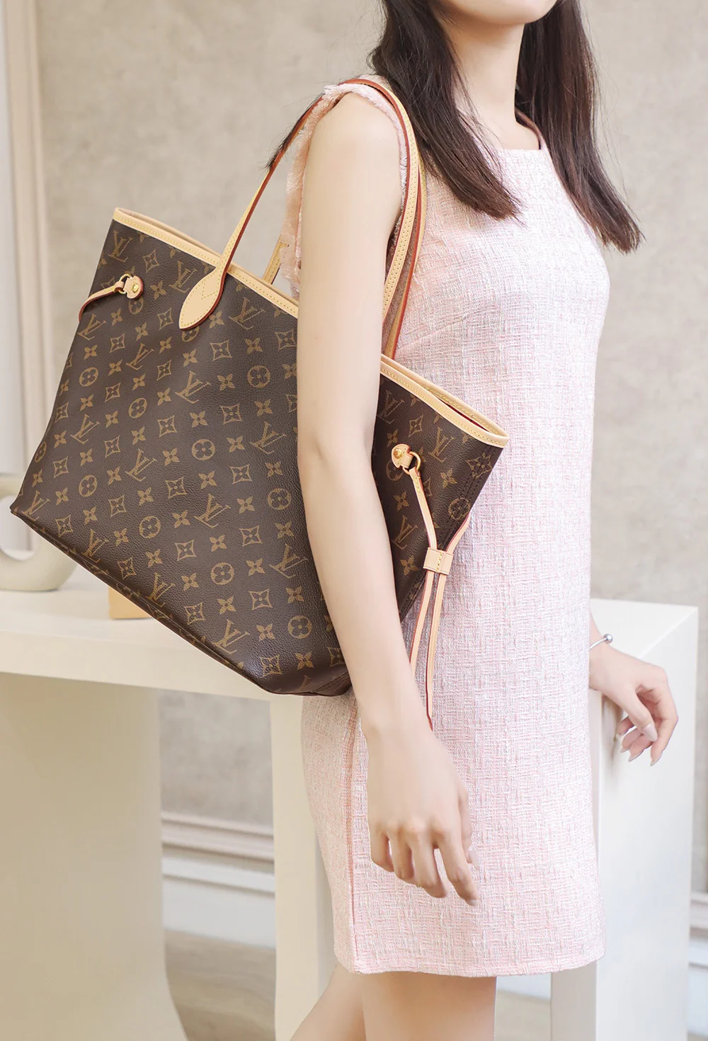 m40995-LV-Классическая сумка Neverfull с монограммой Classic Monogram