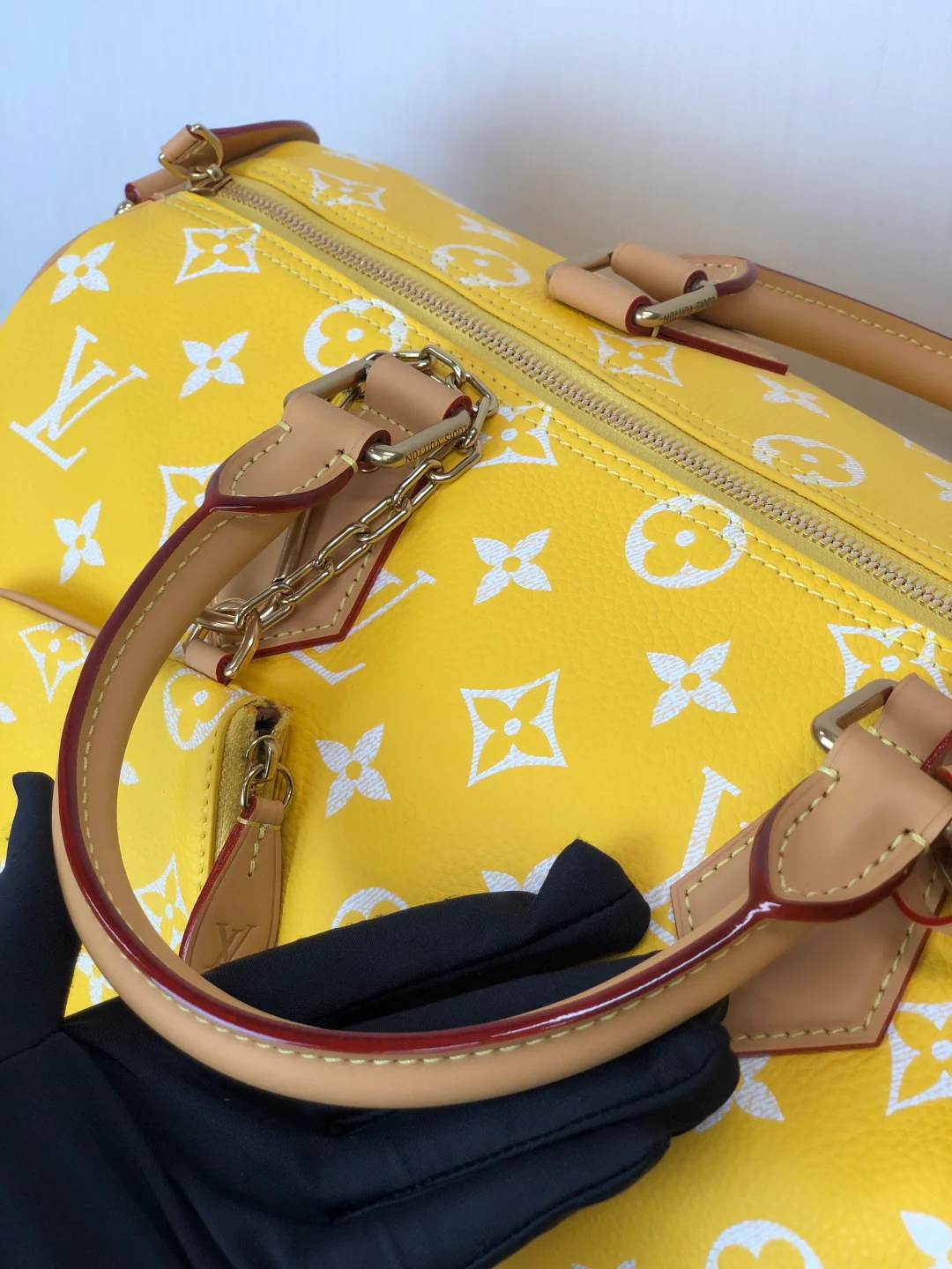 LV-m24428-speedy-p9-bandouliere-Sun Yellow