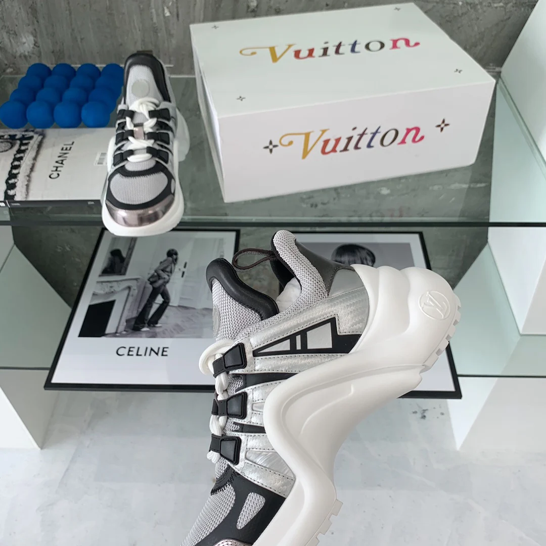 Обувь LV - Массивные кроссовки LV - 14