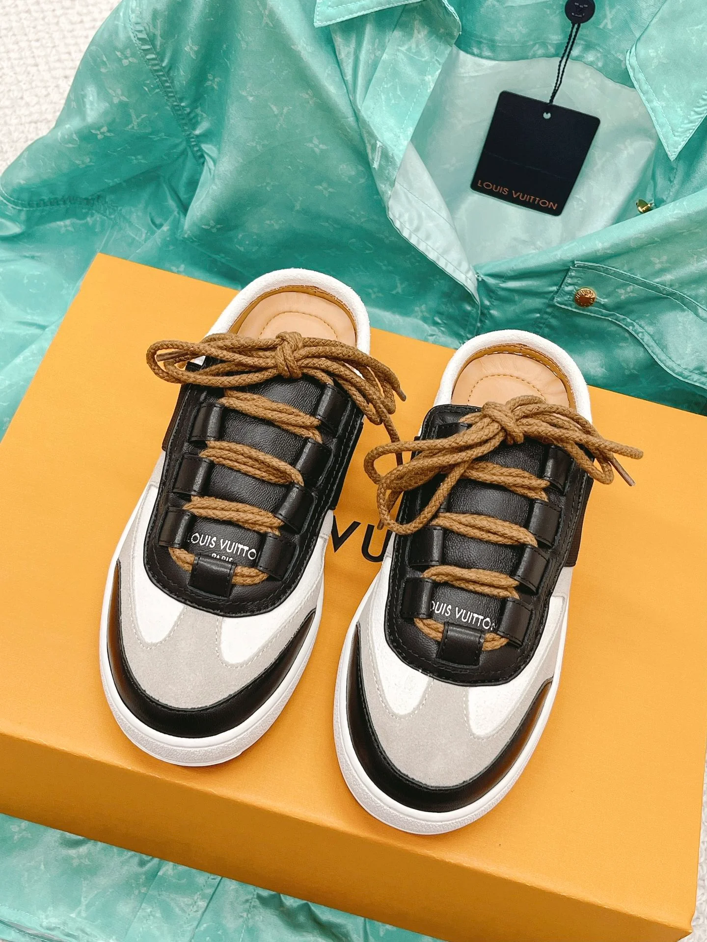 Новейшая модель LV 2022 — немецкие тренировочные полутапочки.