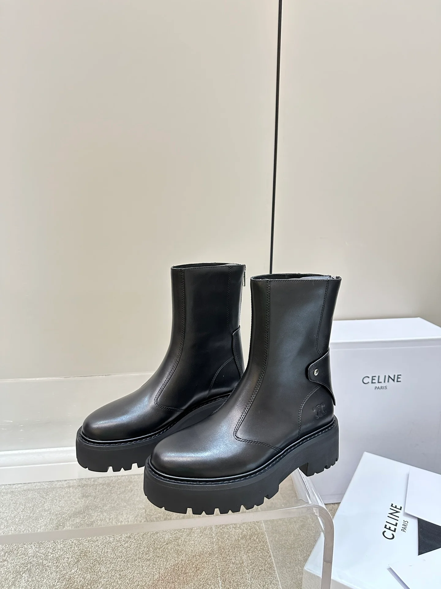 Ботильоны Celine на платформе из телячьей кожи - черные