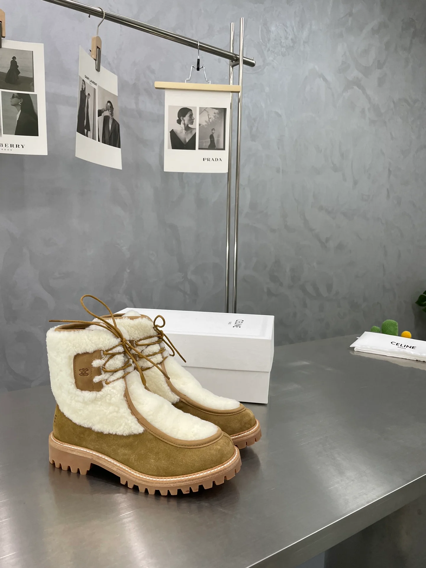 Celine - Сапоги для верховой езды из овчины - Модель унисекс