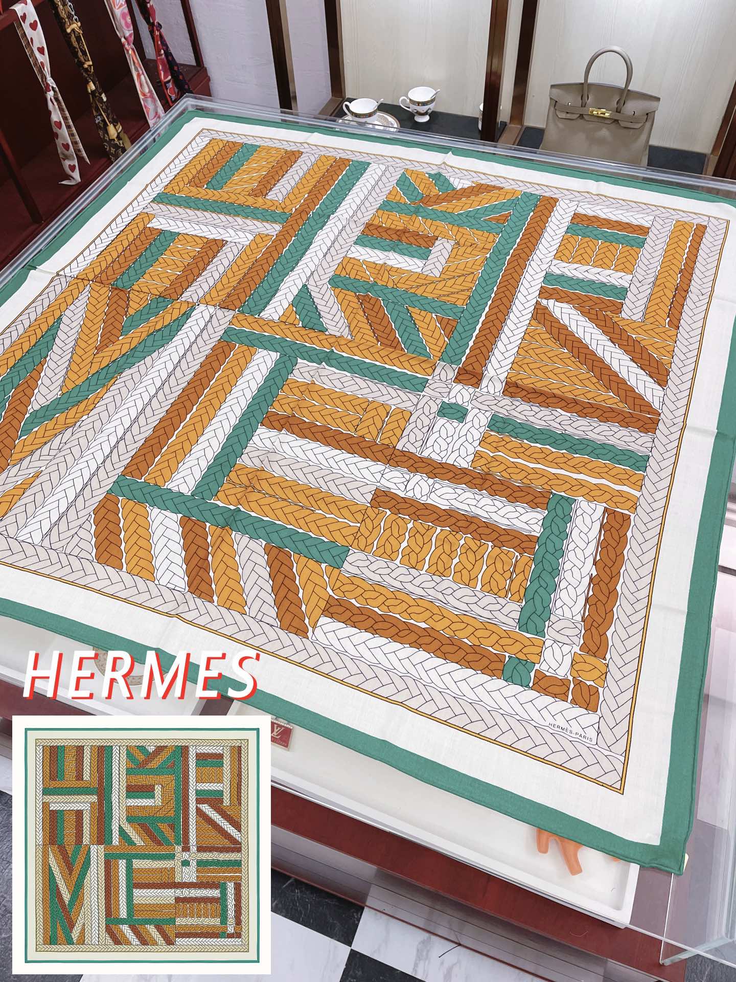 Шарф Hermes с переплетенными буквами H-H - 140 см - 70% кашемир - 30% шелк