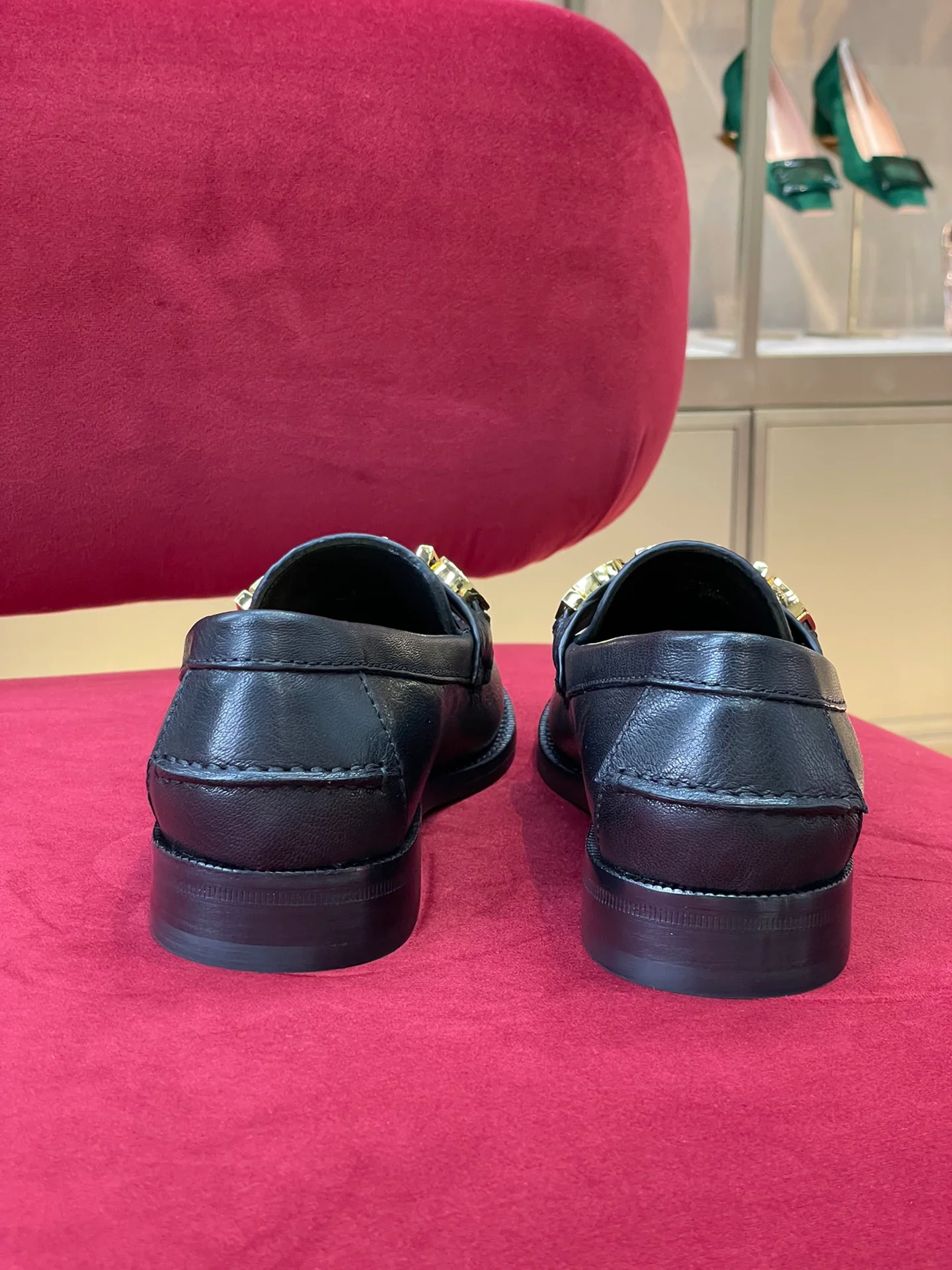 Новинка сезона осень/зима 2022 от Gucci - Лоферы - Черные