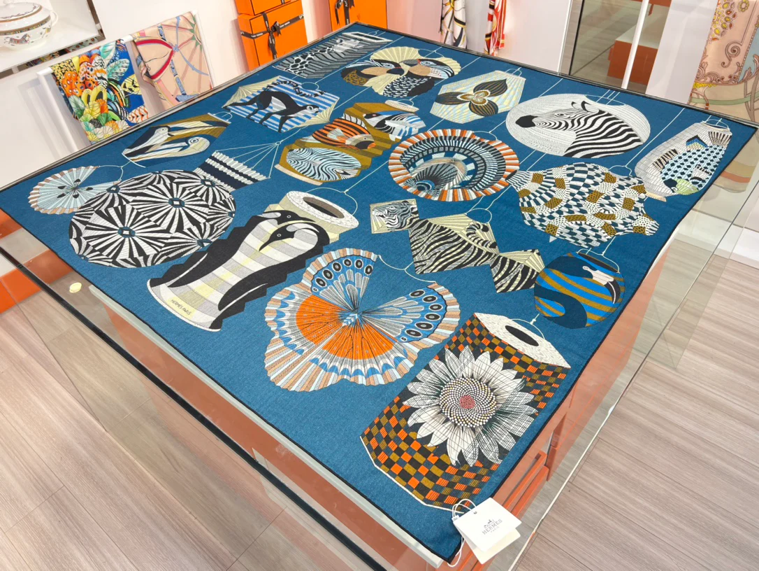 Большой двусторонний бархатный шарф Hermes - 140 см - 003