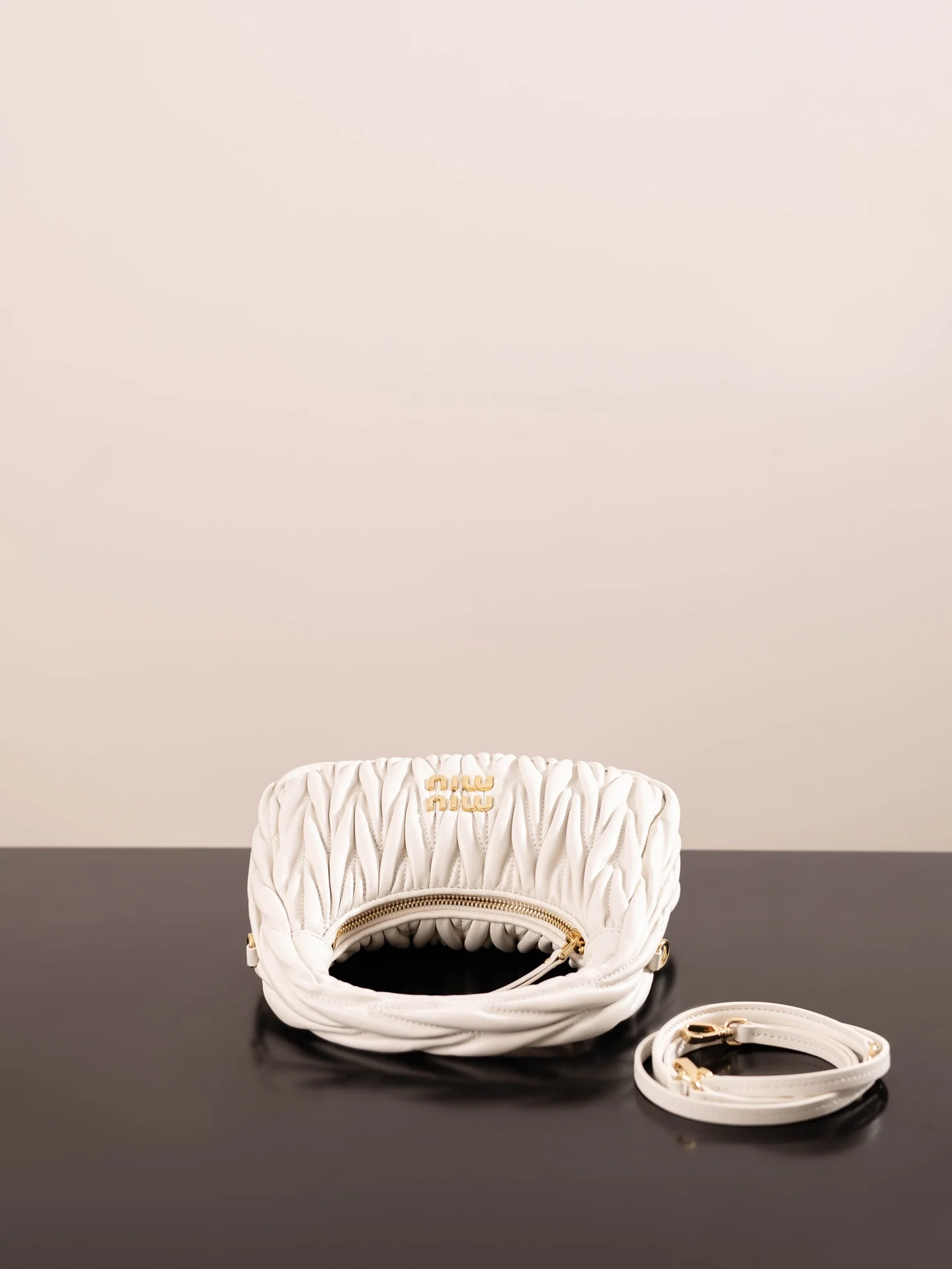 Miu Miu-5bc125m900-??????-????-Маленький-Белый